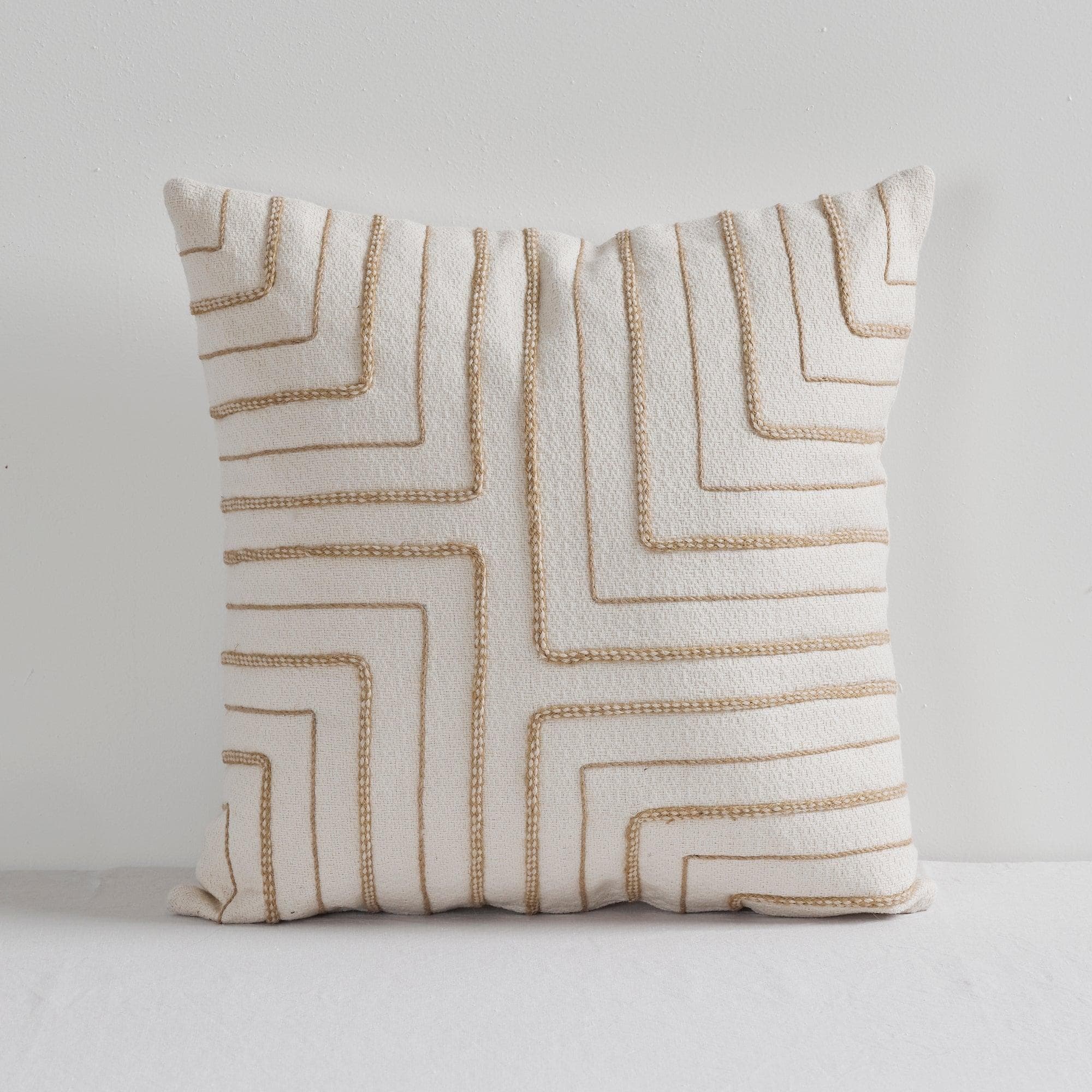 EMBROIDERD CUSHION