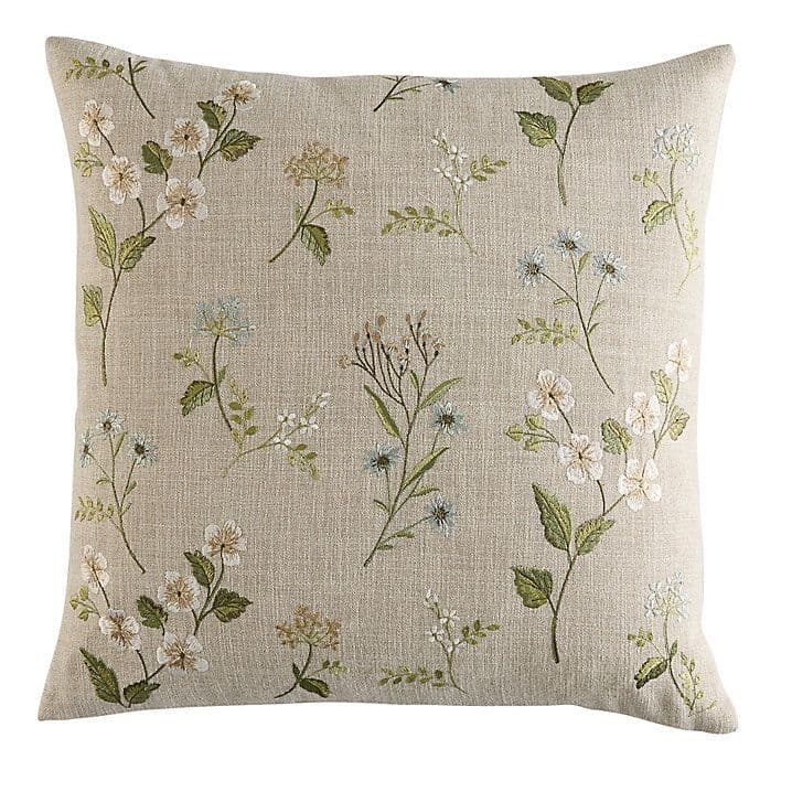 EMBROIDERD CUSHION