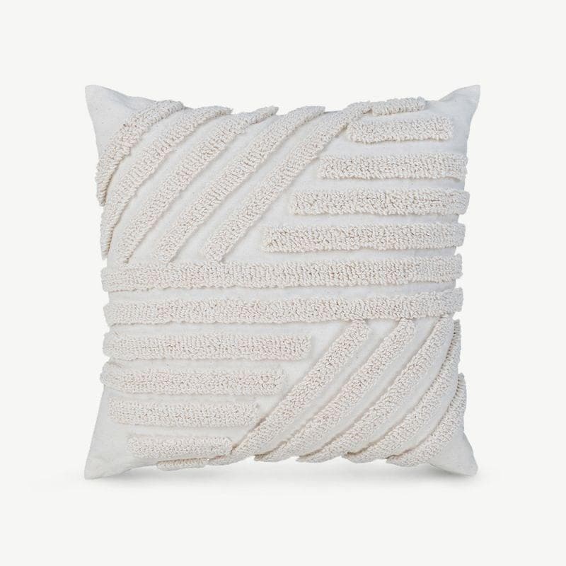 TUFTED CUSHION